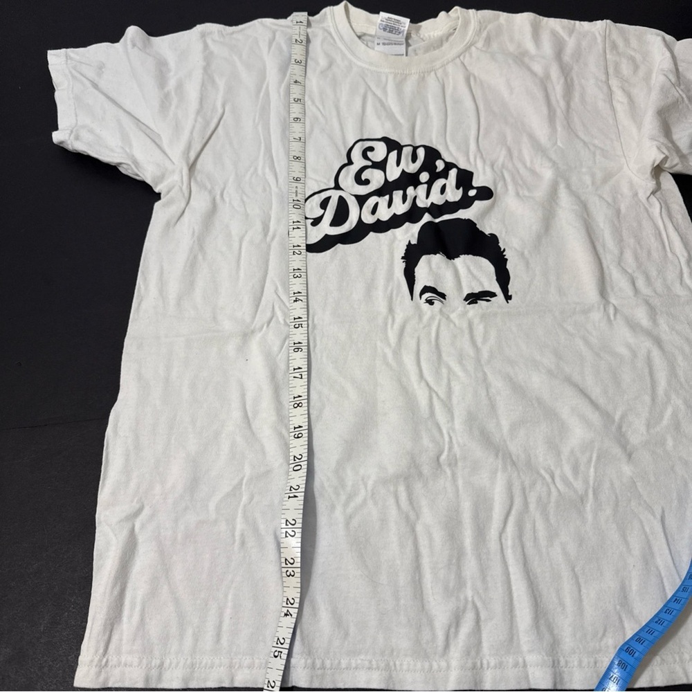 White Graphic Tee schitts creek show